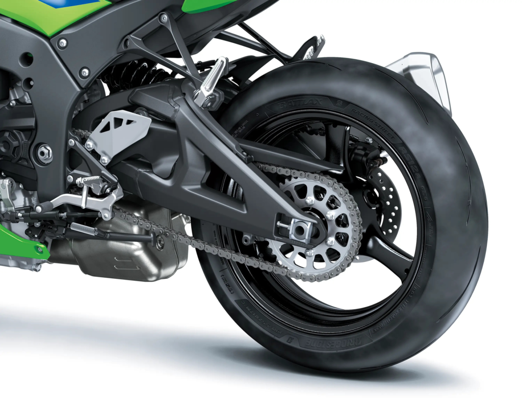 Kawasaki Ninja ZX-10R Complete Review (2026): The Ultimate Superbike for Speed Lovers Engine Side Profile Ya Full Side View 1024x781
