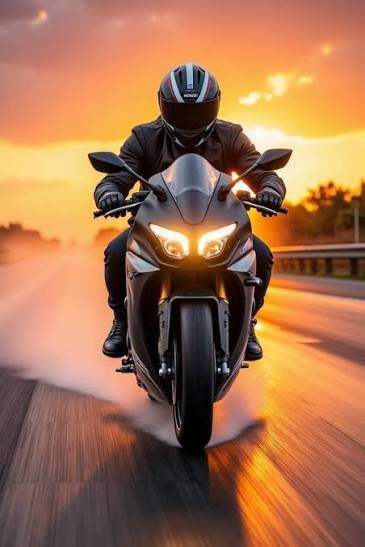 Best Riding Gear for Superbike Riders (2026 Complete Guide) Fully Geared Rider On A Superbike